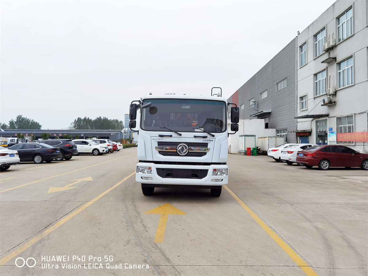 国六东风D9 15方 压缩垃圾车