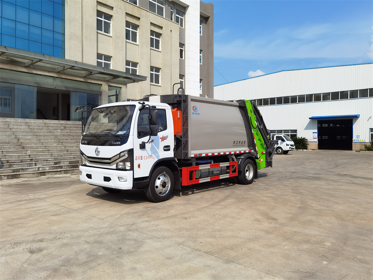 国六大多利卡10方压缩垃圾车