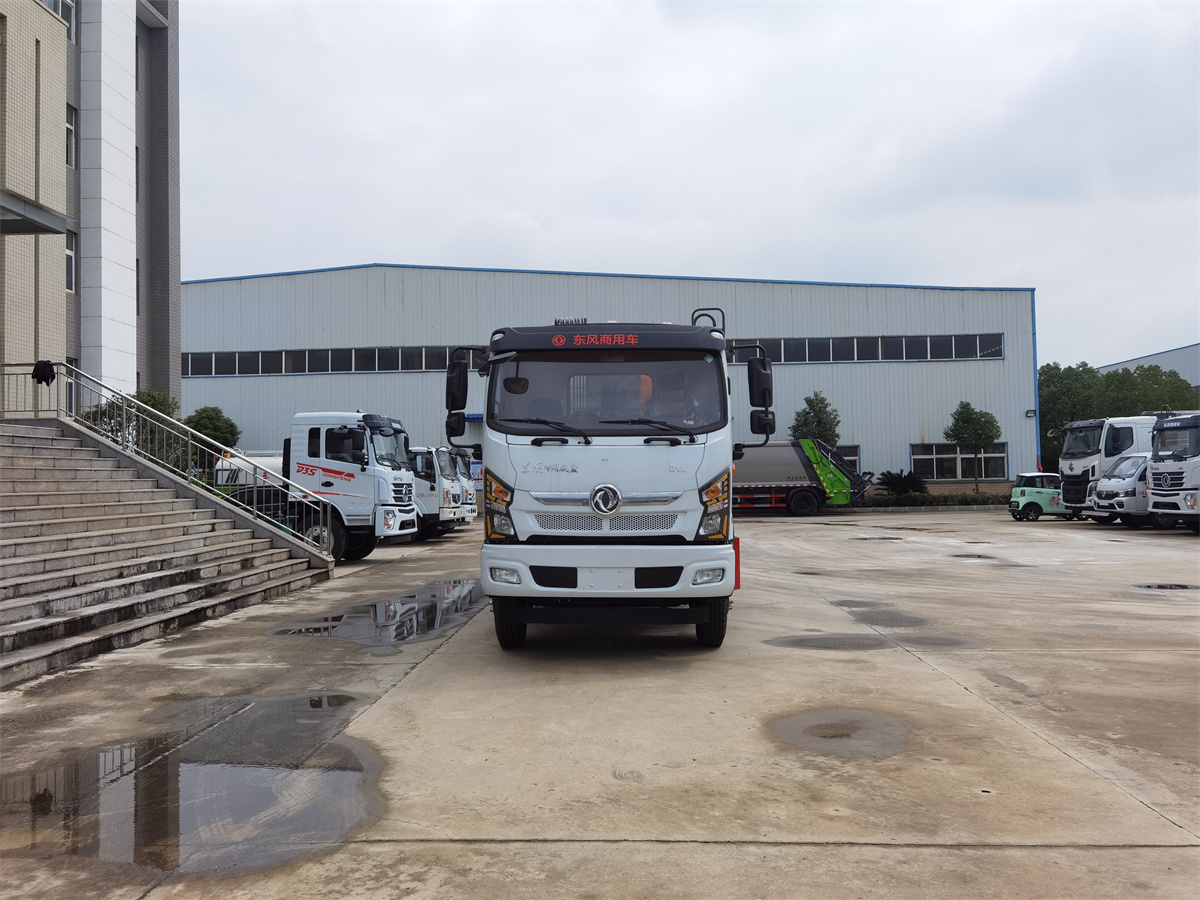 东风D1L13方压缩垃圾车