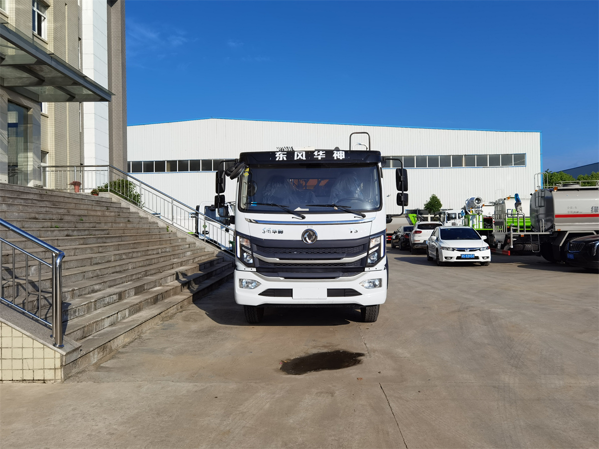 国六东风T3 10方压缩垃圾车